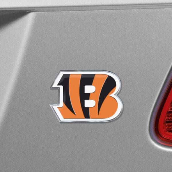 Cincinnati Bengals Heavy Duty Aluminum Embossed Color Emblem - Alternate