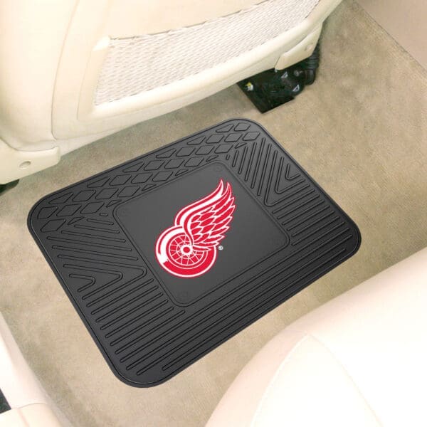 Detroit Red Wings Back Seat Car Utility Mat - 14in. x 17in.-10731