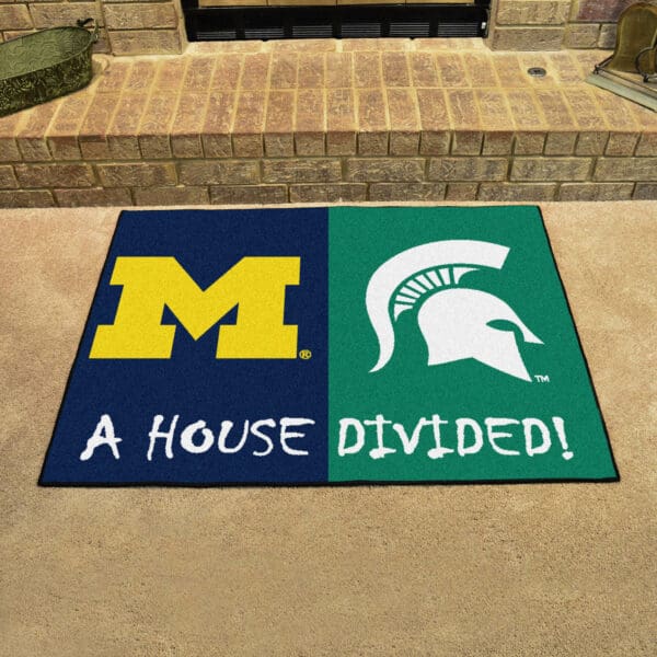 House Divided - Michigan / Michigan State House Divided House Divided Rug - 34 in. x 42.5 in.