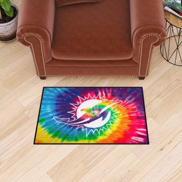 Miami Dolphins Tie Dye Starter Mat Accent Rug - 19in. x 30in.