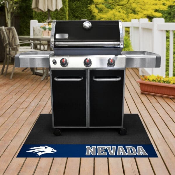 Nevada Wolfpack Vinyl Grill Mat - 26in. x 42in.