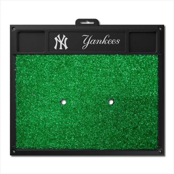 New York Yankees Golf Hitting Mat 1 scaled