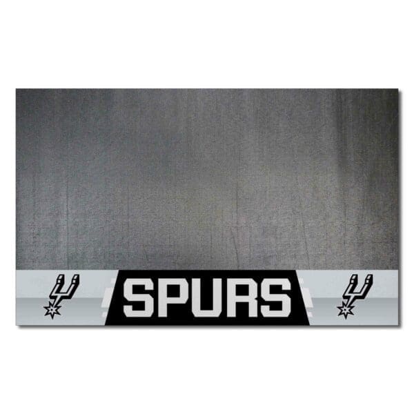 San Antonio Spurs Vinyl Grill Mat 26in. x 42in. 14221 1 scaled