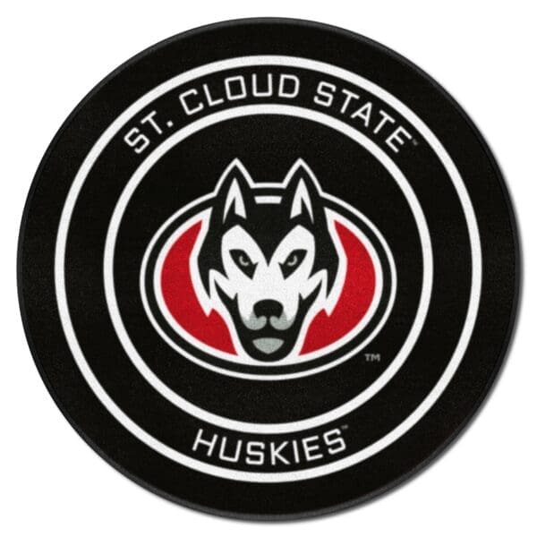 St. Cloud State Huskies Hockey Puck Rug 27in. Diameter 1 scaled