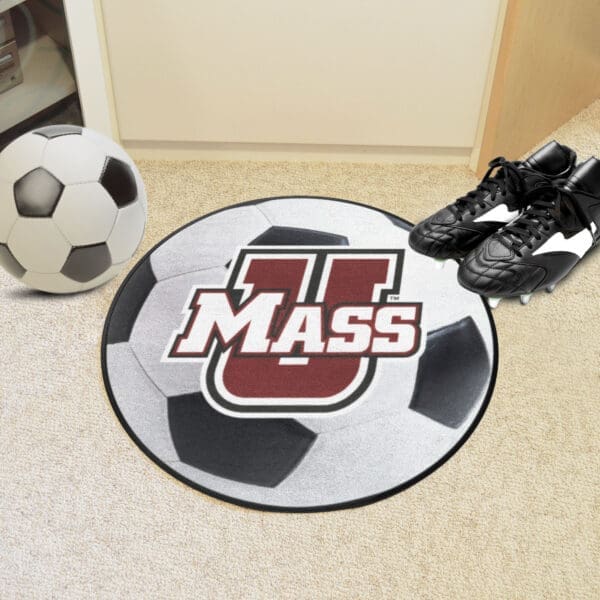 UMass Minutemen Soccer Ball Rug - 27in. Diameter